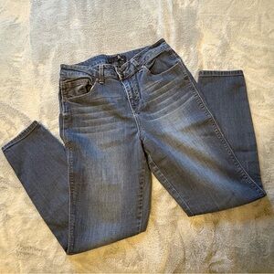 1822 Denim Dark Wash Skinny Jeans Size 6